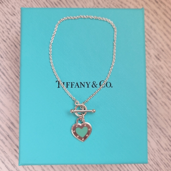 Tiffany & Co. Jewelry - EUC-Return to Tiffany Blue Heart Tag Toggle Bracelet.